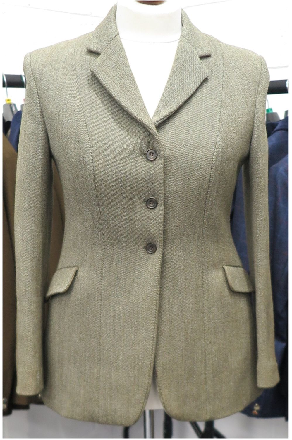 Ladies 38
