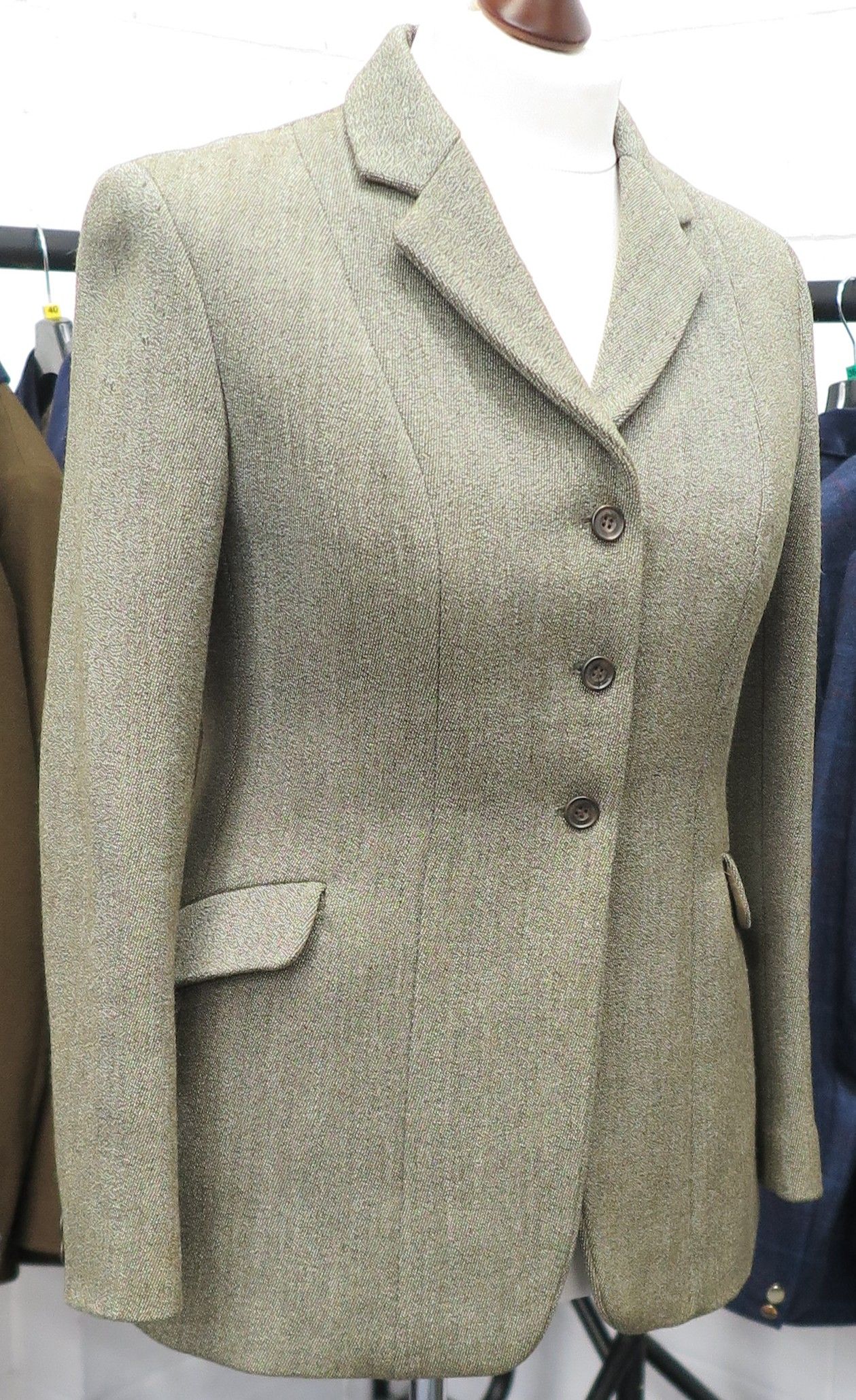 Ladies 38