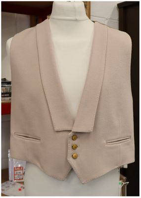 Gents 44 Gents 44" Alexander James, Buff/Grey Morning Waistcoat
