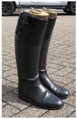 Size 6.5 - 7, Black Leather Boots Size 6.5 - 7, Black Leather Boots