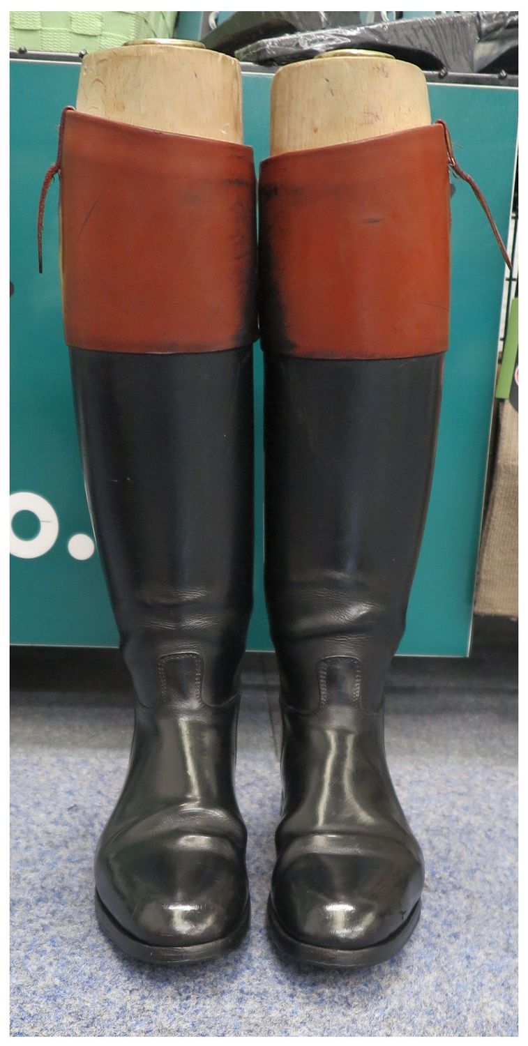 Size 10.5/11 Davies, Black Leather Boots
