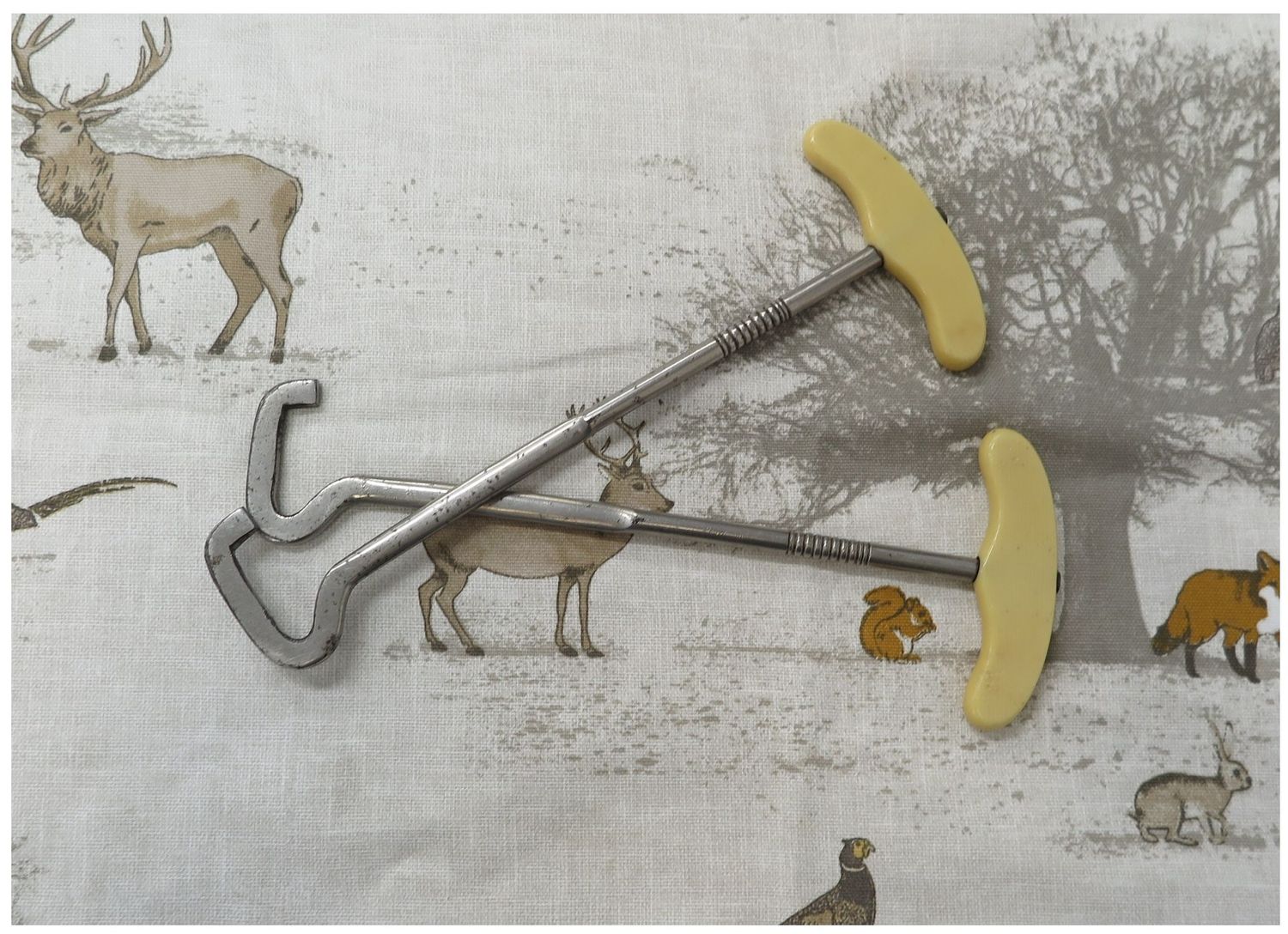 Bone Boot Pulls