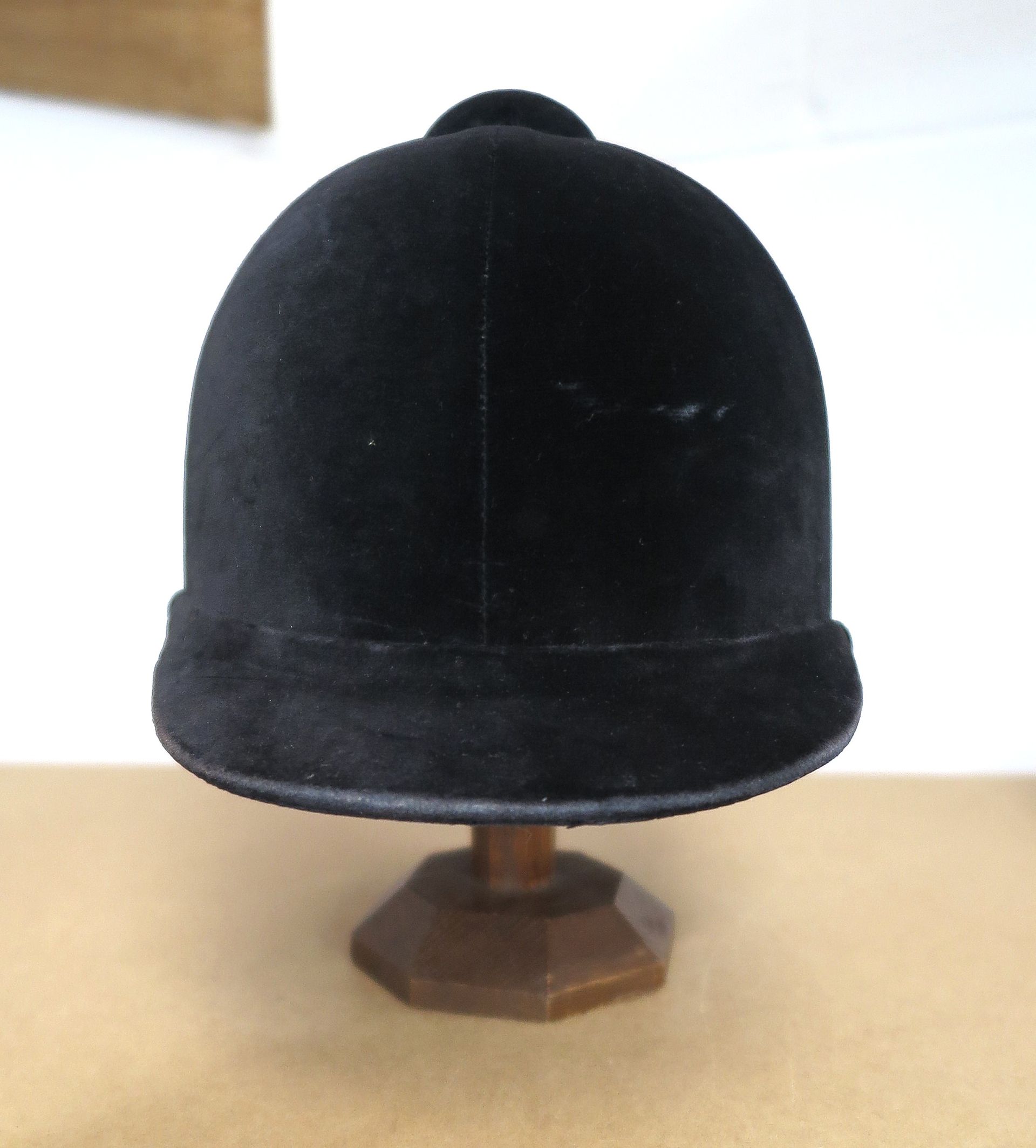 56cm Lock & Co, Black Hunt Cap