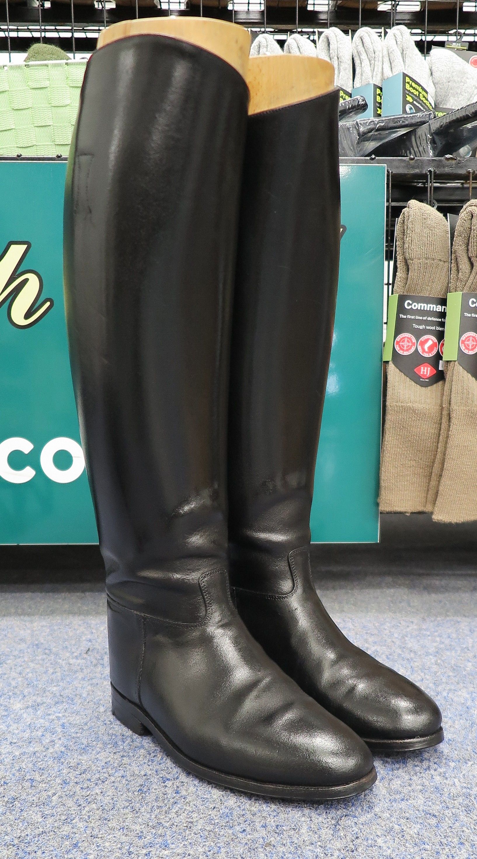 Size 10 Davies, Black Leather Boots
