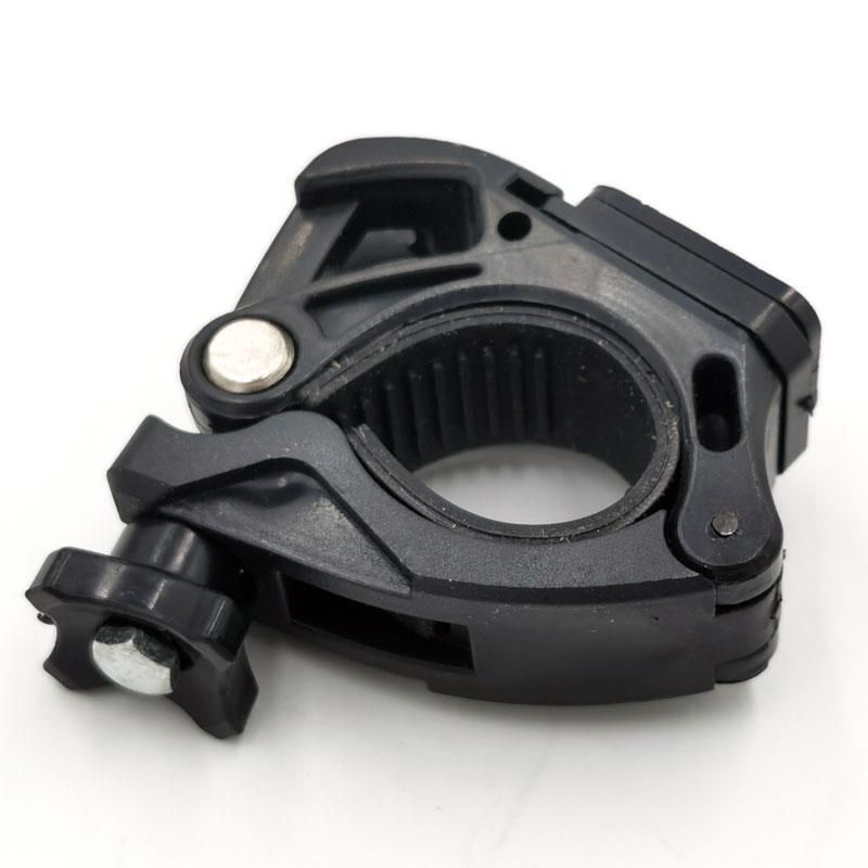 Faro LED ricaricabile con supporto per manubrio