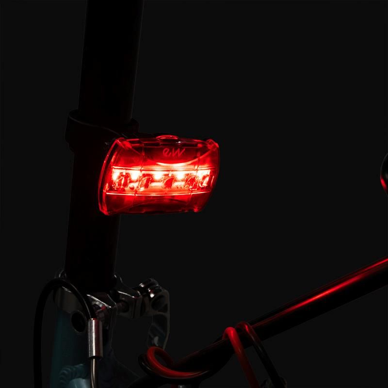 Set di luci LED anteriori e posteriori EWL006