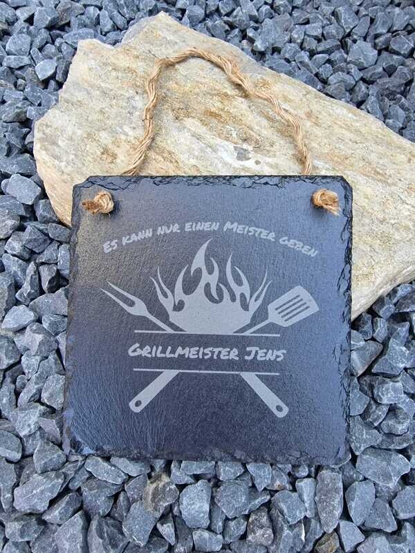 ​Personalisierte Schiefertafel Grillecke Grillmeister