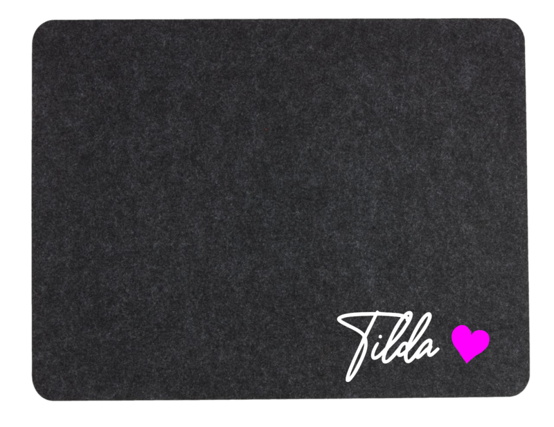 Personalisiertes Tischset mit Name und Herz