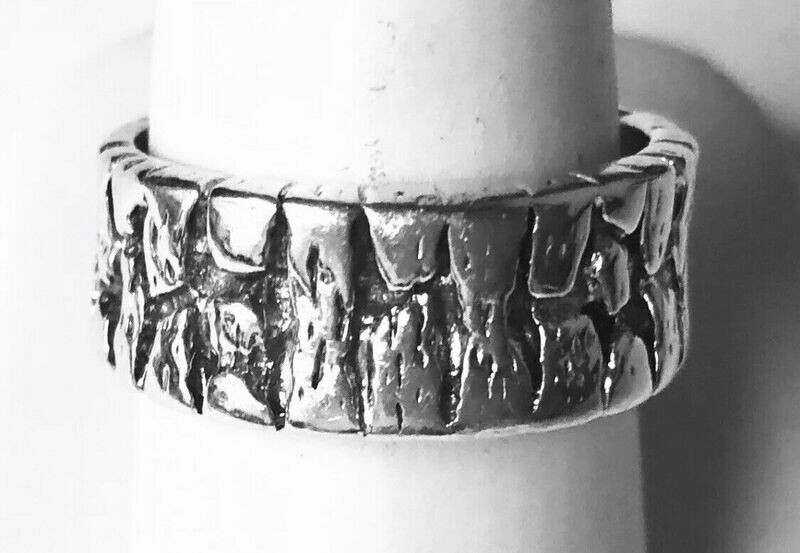 Mens Ring Tree Bark/Gold Nugget White Gold