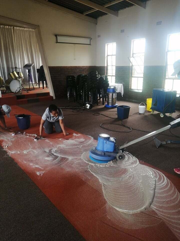 Deep carpet cleaning