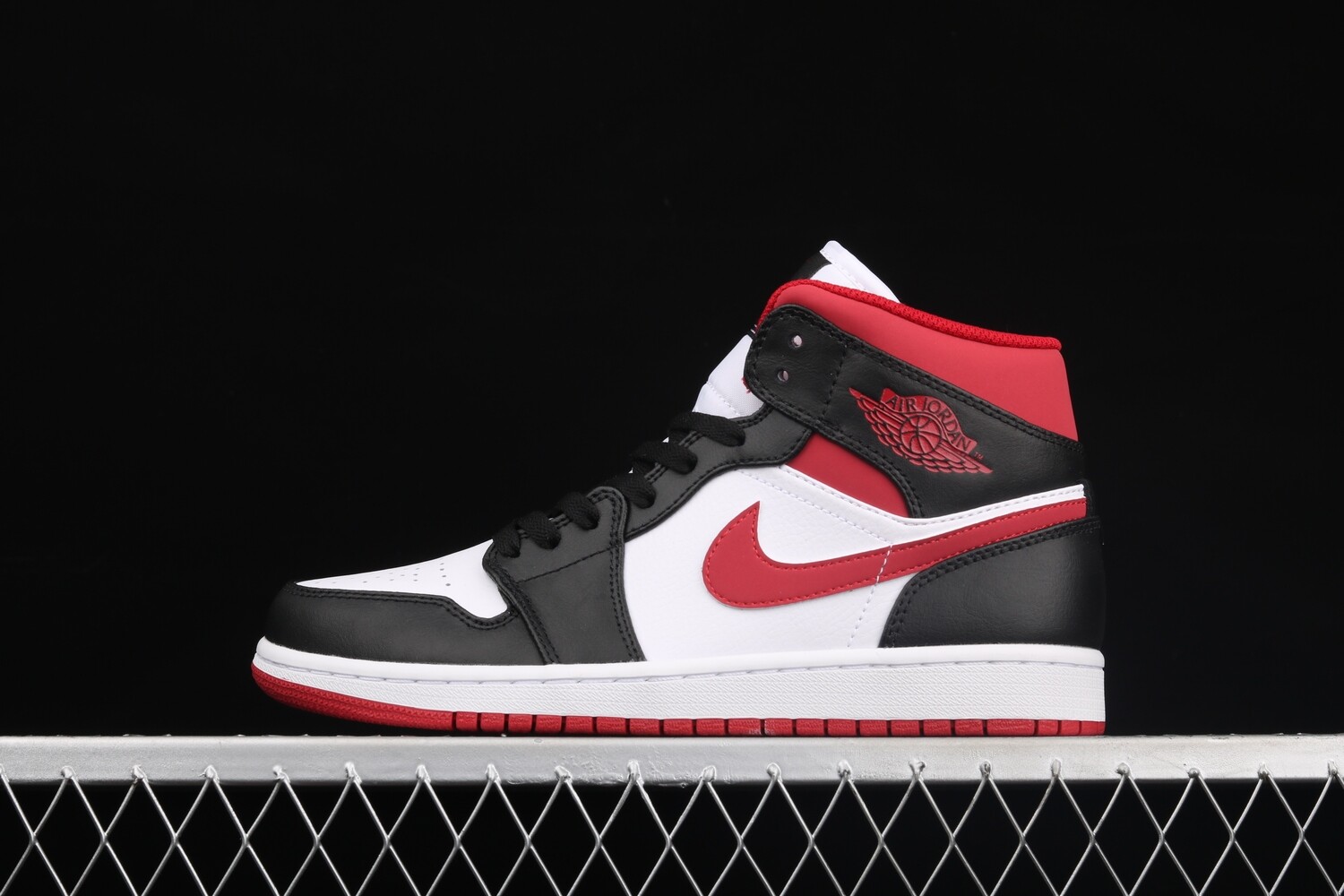 Jordan 1 Mid Gym Red
