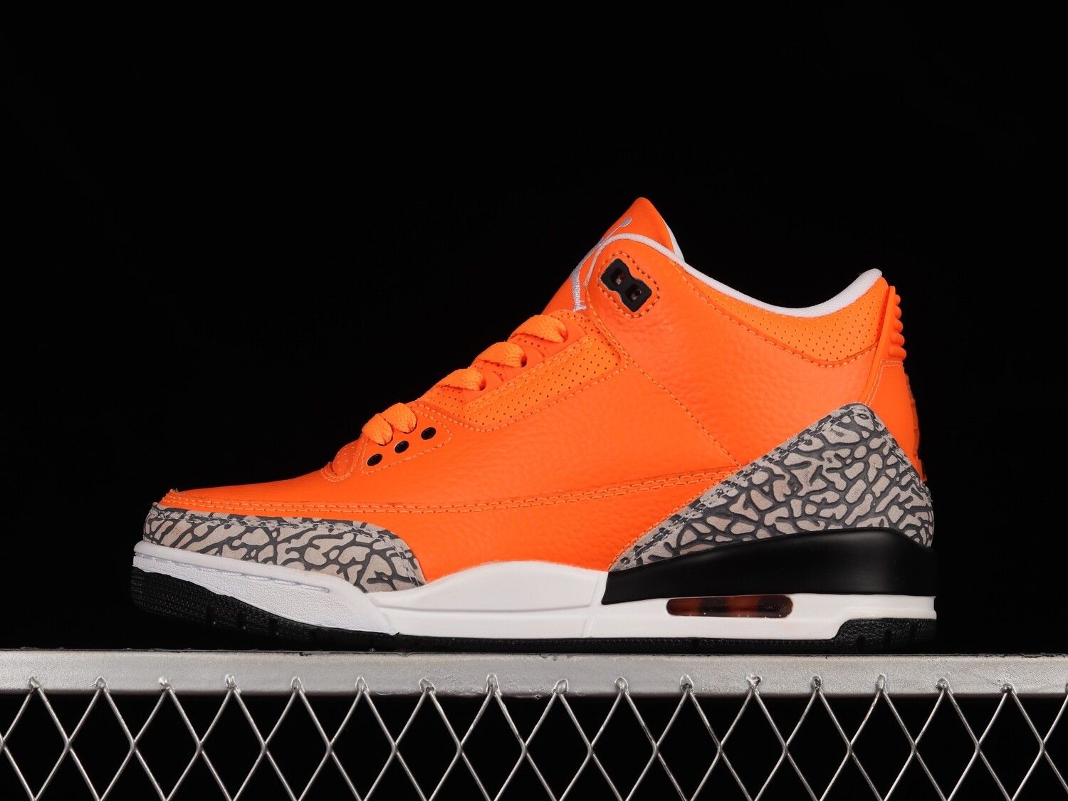 Jordan 3 Orange