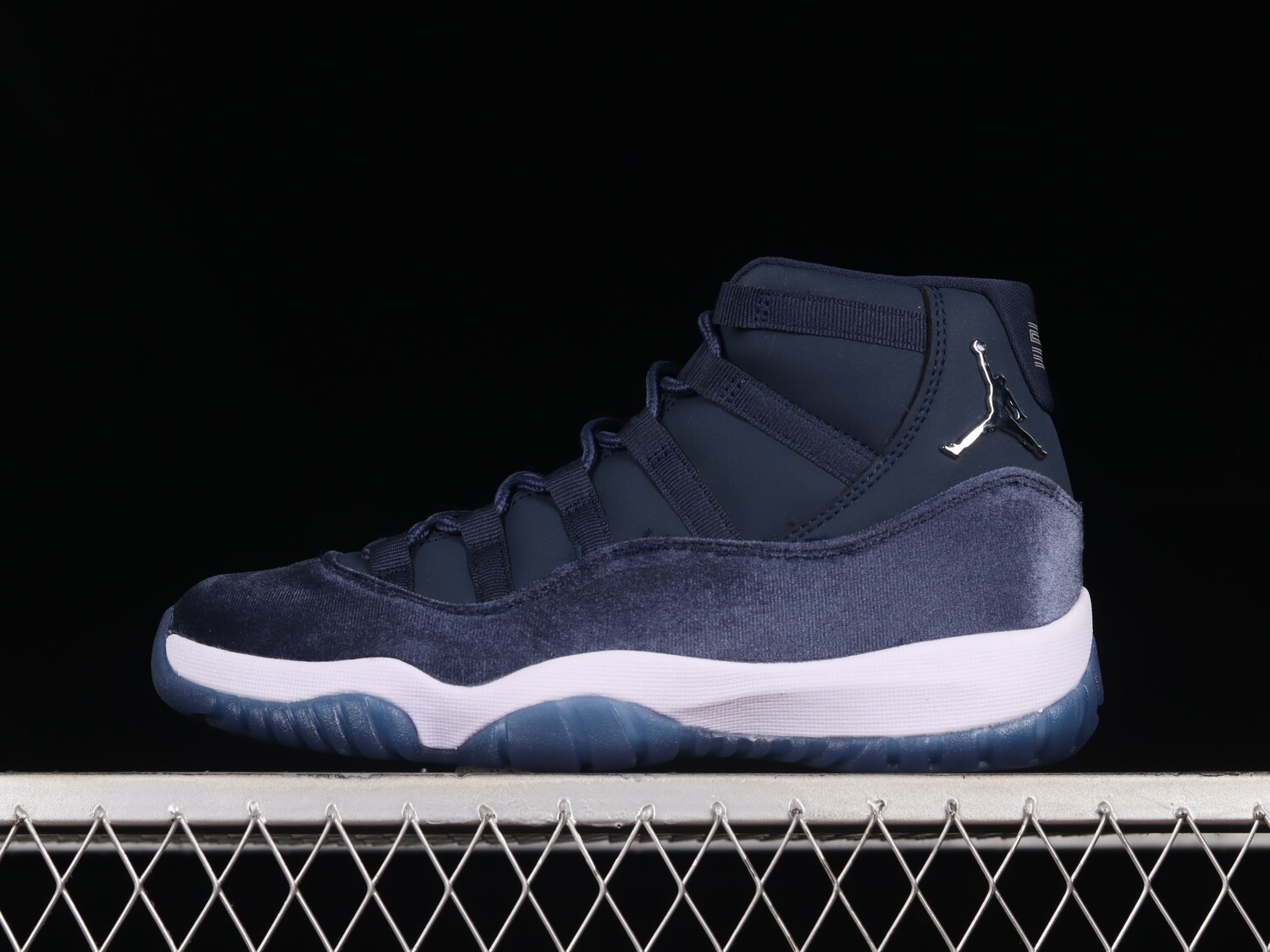 Jordan 11 Midnight Navy
