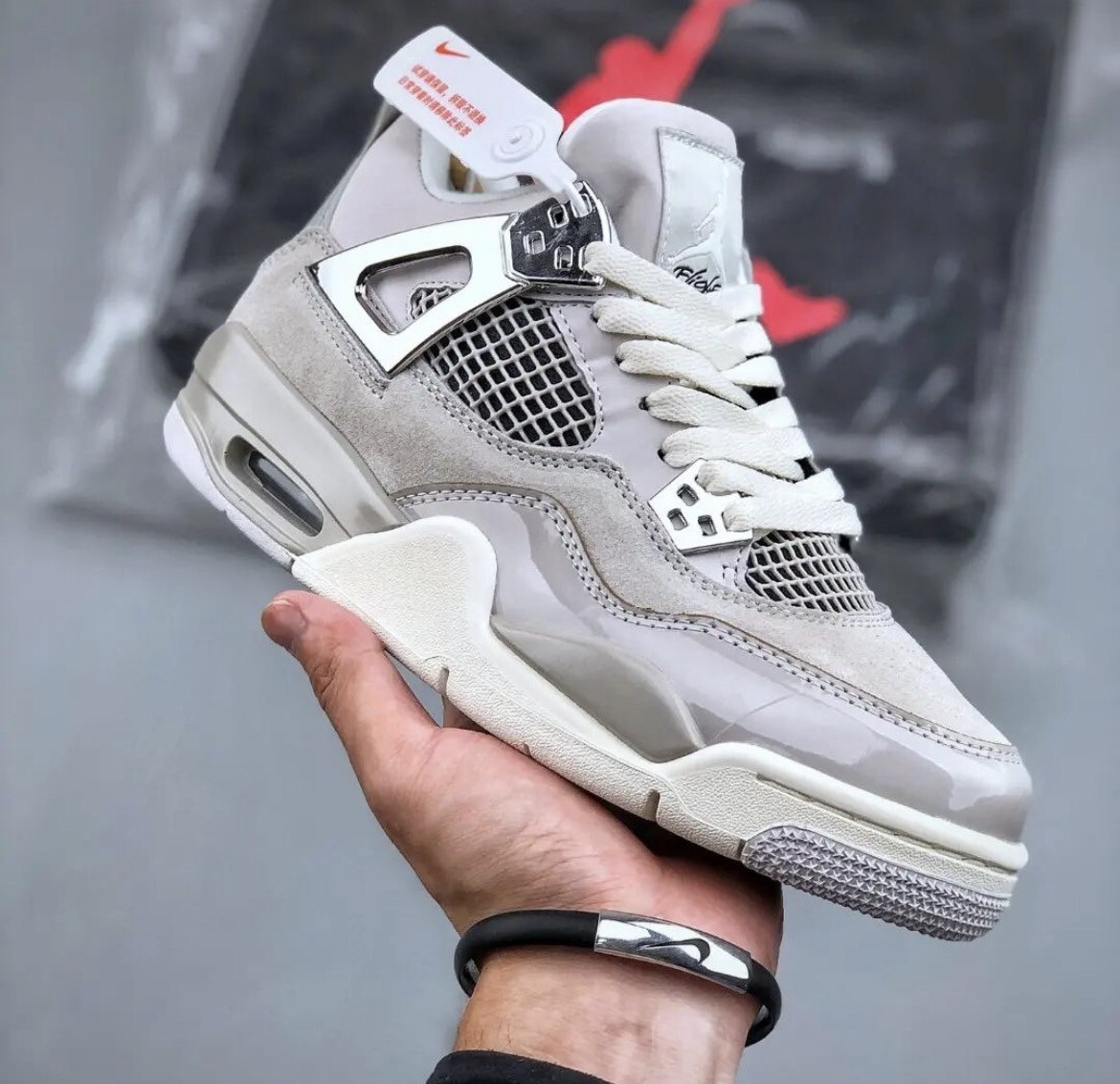 Jordan 4