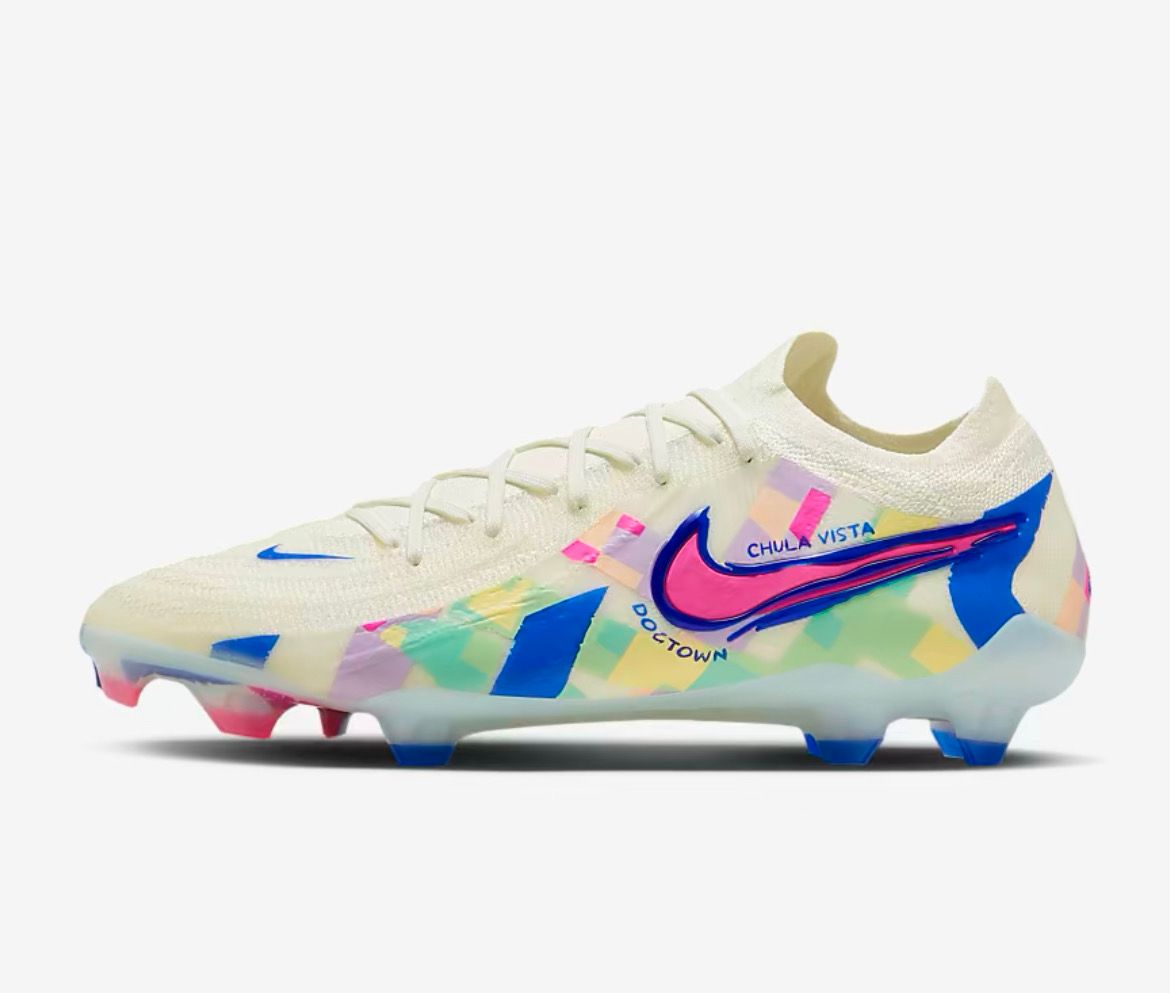Nike Phantom Luna