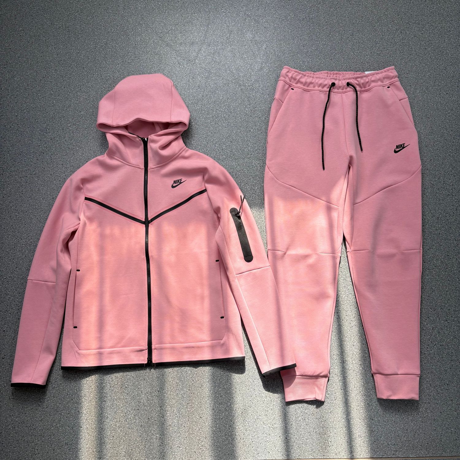Nike Tech