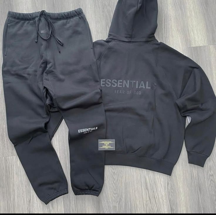 Completo Essentials Nero
