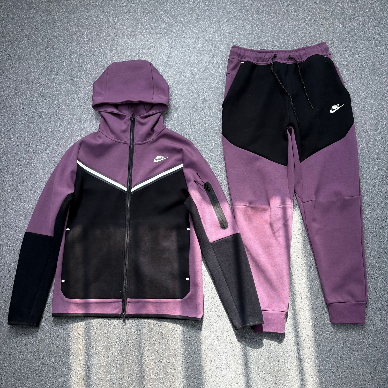Nike Tech