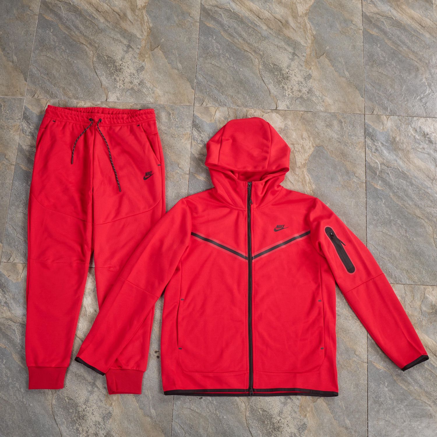 Nike Tech