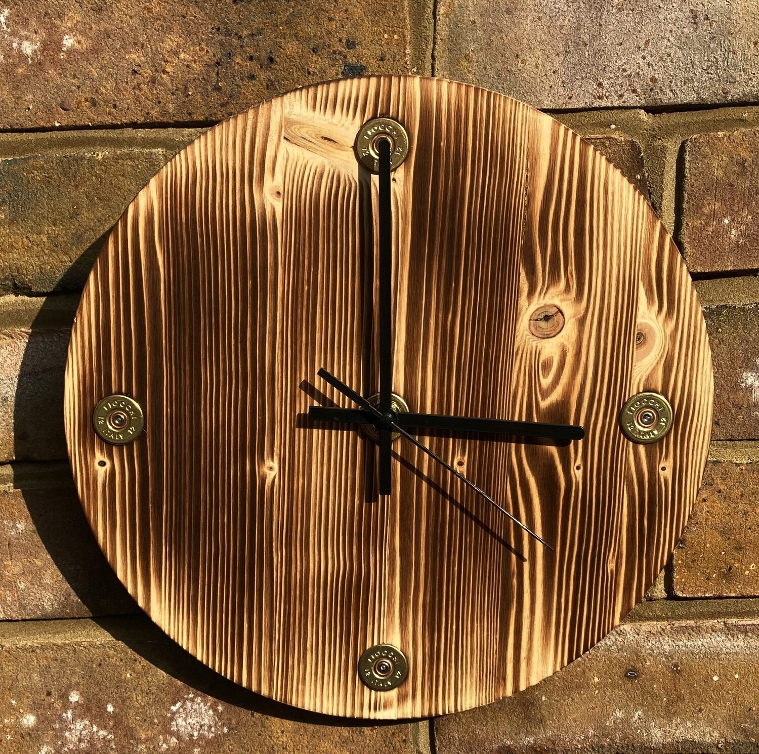 Shotgun clock - 4 cartridges