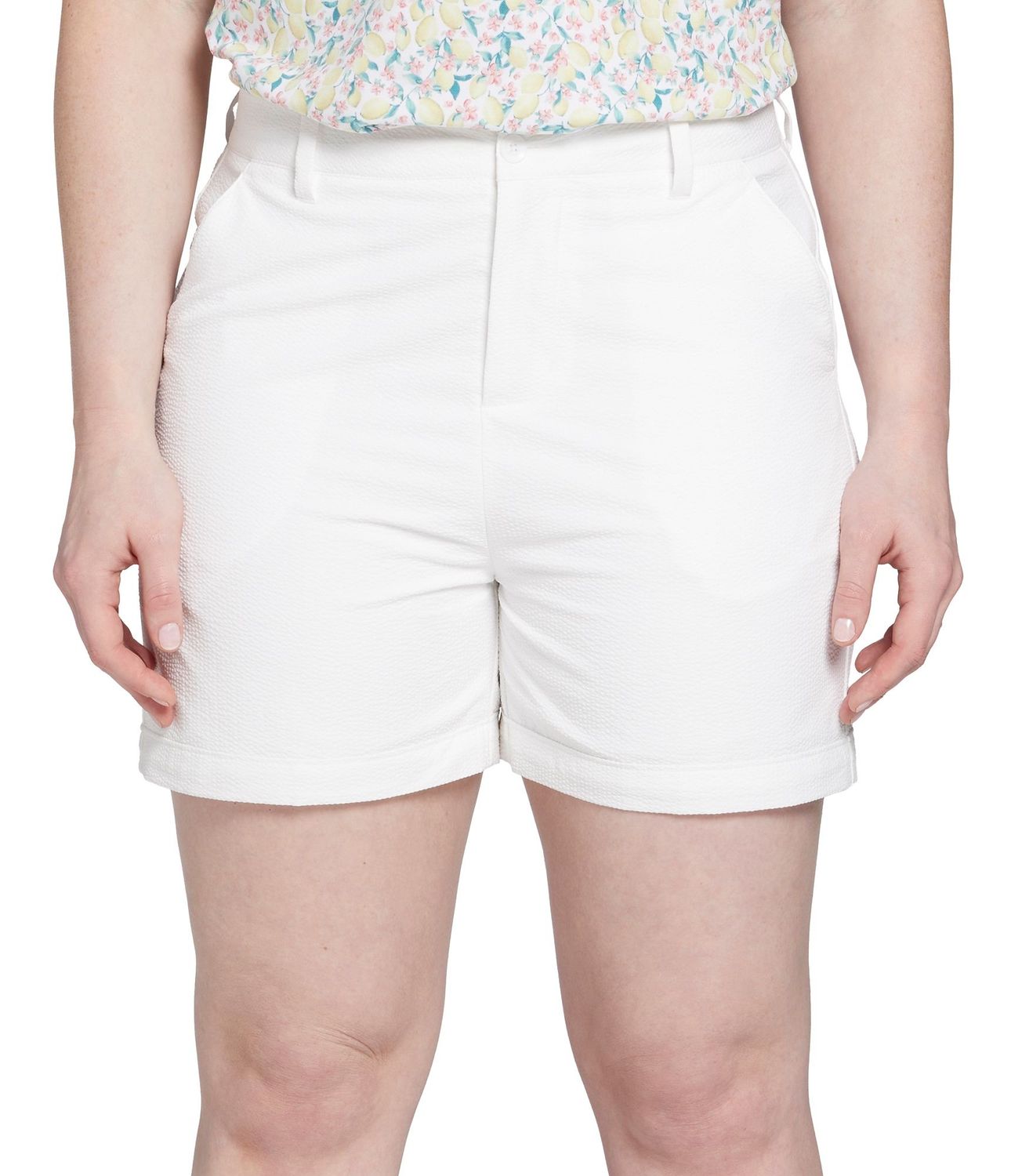 Walter Hagen Women&#39;s Clubhouse Traditional 7 Seersucker Golf Shorts, Size 2, Pur