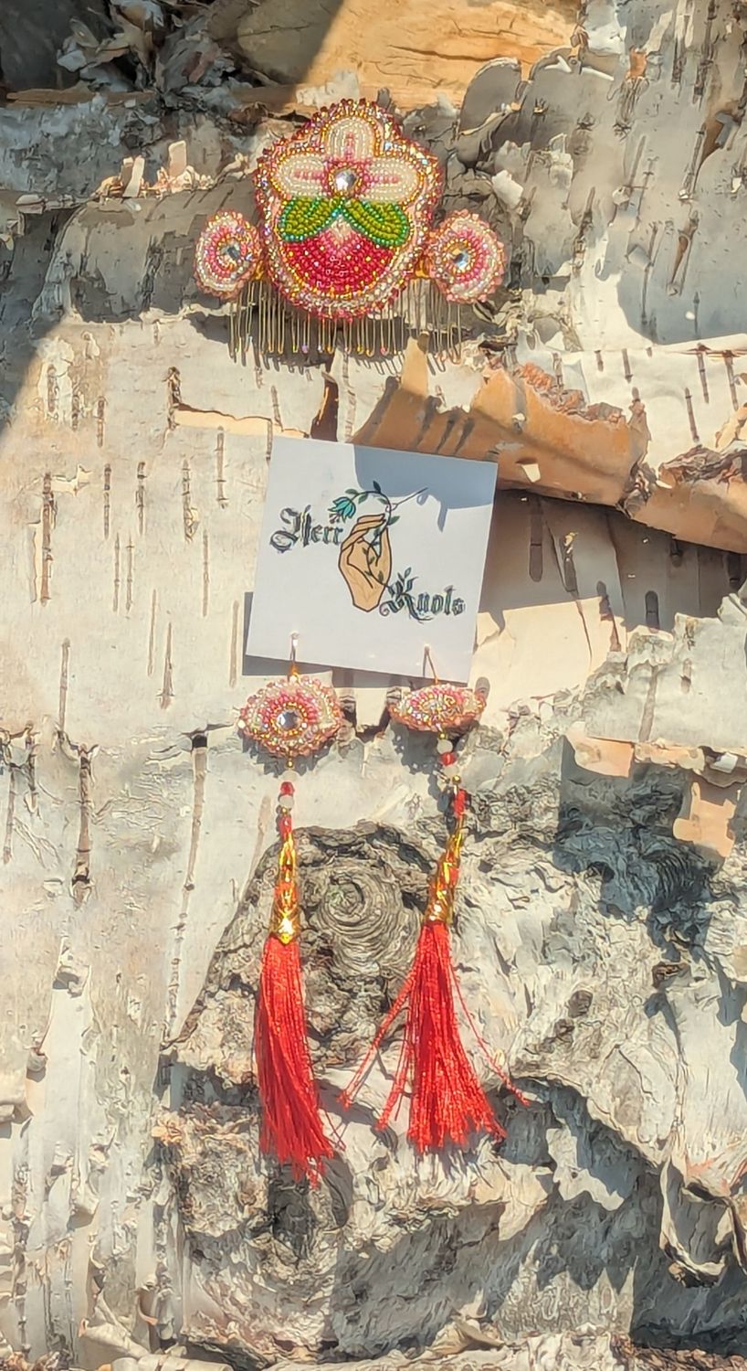 Strawberry hair piece and earrings set