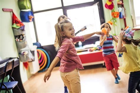 Discovering Great Composers of the Modern World (St. Therese Mondays Session A 9:00-9:45 a.m.) PreK-4th