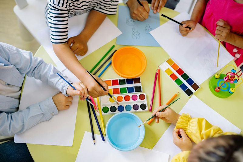 Art Exploration (Sunny 10:00 AM) Preschool-K $200