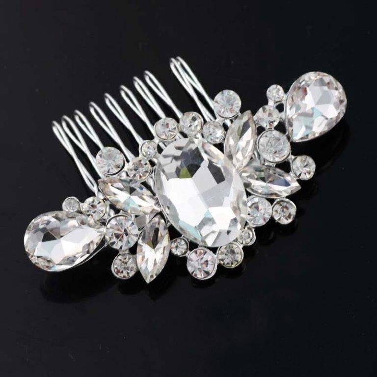clara hair comb
