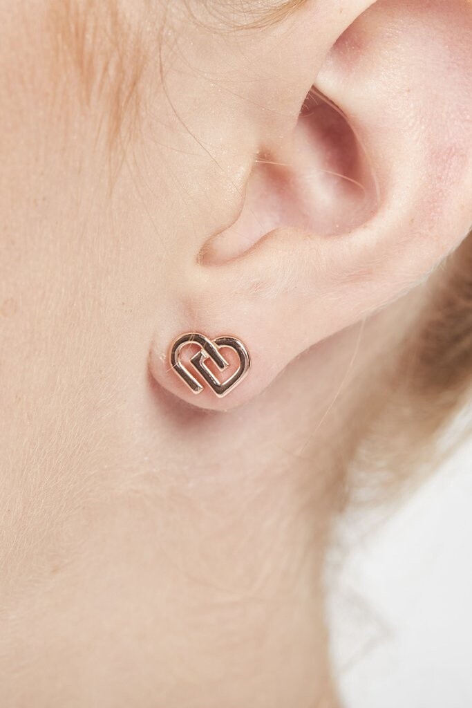 CDW Stud earring