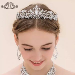 olivia tiara