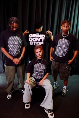 Grind Dont Stop T-shirt Crew Neck over size Grind Dont Stop T-shirt Crew Neck over size