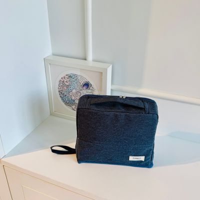 Campus by Kokuyo . Organizer Pouch . Travelling Penstand - Navy Blue