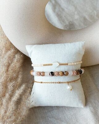 Small pearl bracelet