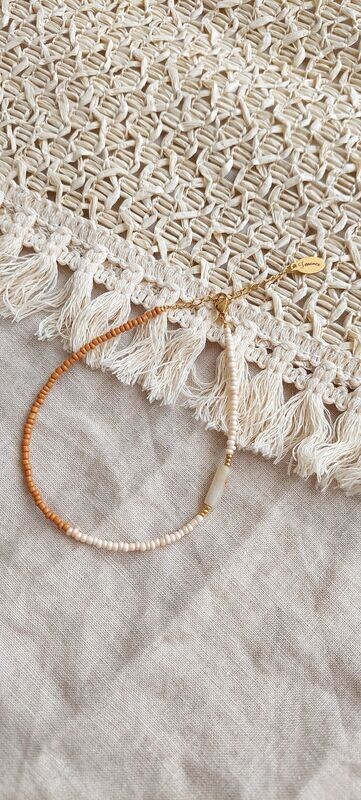 Rocaille anklet beige cognac