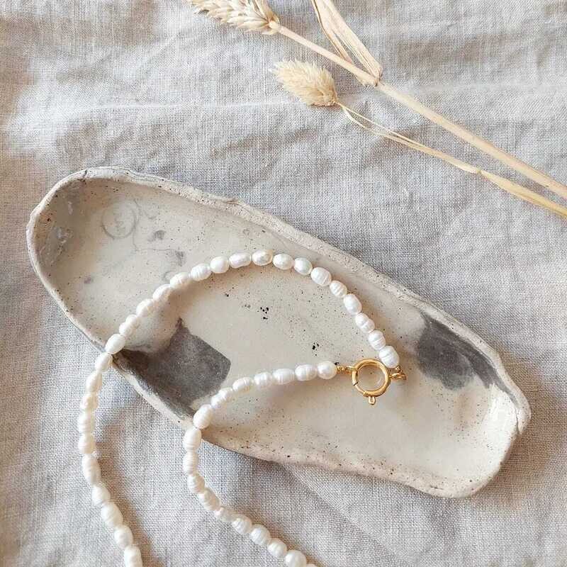 Ivy pearl necklace