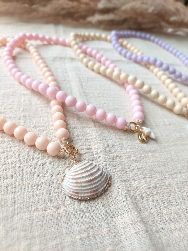 Bella necklace