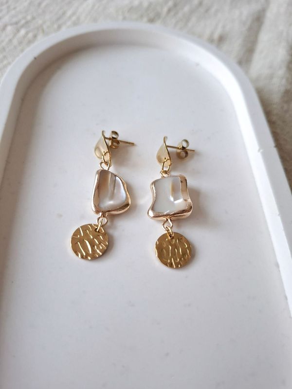 Chique pearl earrings Chique pearl earrings
