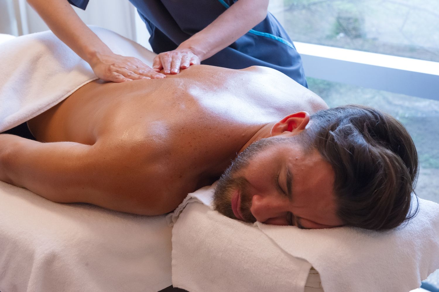 Masajes Muscle - Relieving Massage Masajes Muscle - Relieving Massage