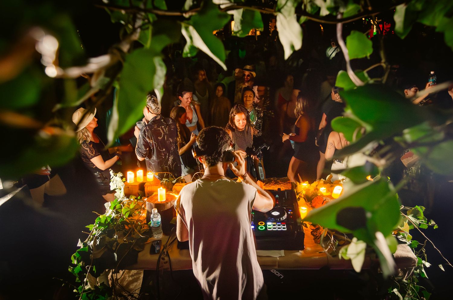 Celebrá Fin de Año- Fiesta Inmersiva I 05.12 Celebrá Fin de Año- Fiesta Inmersiva I 05.12