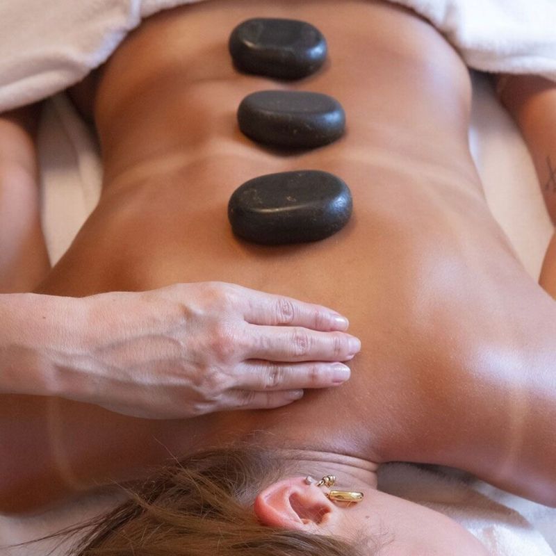 Masajes - Hot Stone Massage