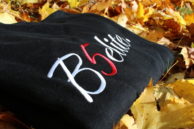 Hoodie Black (aktuell nur 1x in Größe M half Zip Hoodie, 1x Größe L Zip Hoodie verfügbar) 