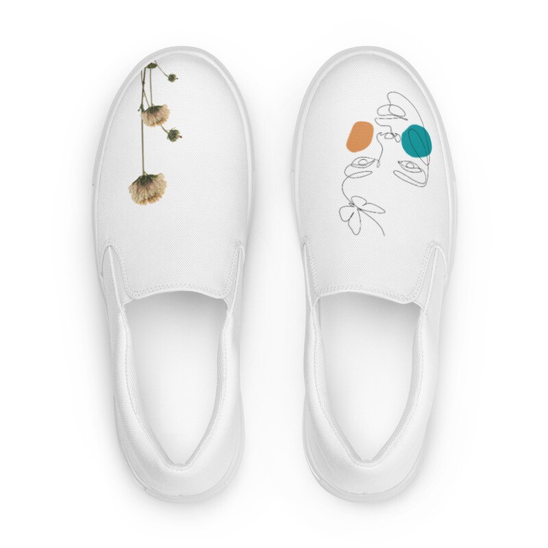 Women’s slip-on canvas shoes