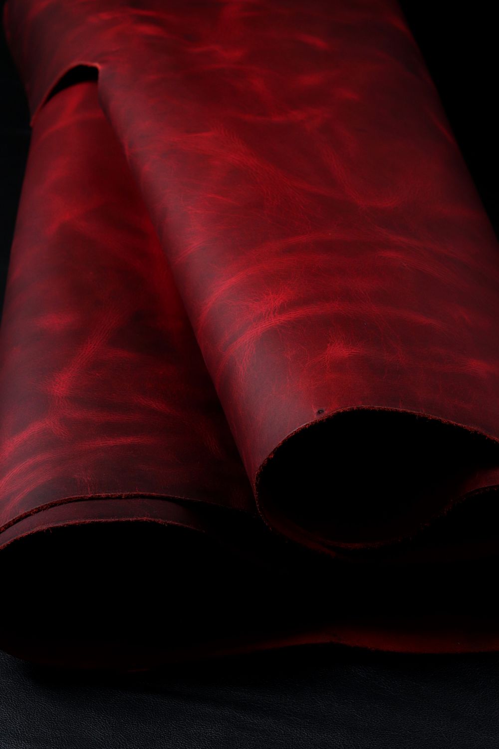 Leather &quot;Hunter&quot; - Cherry