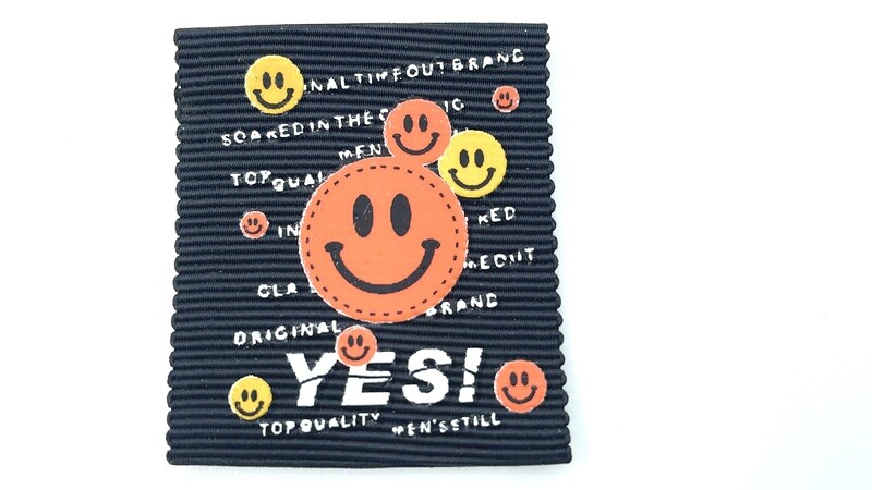 Rubber Patch "Yes" Schwarz Label Aufnäher Etikett