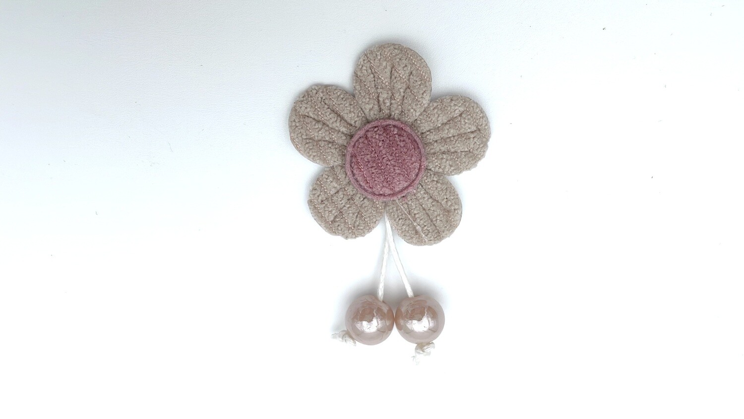 Aufnäher Blume mit Perlen Beige