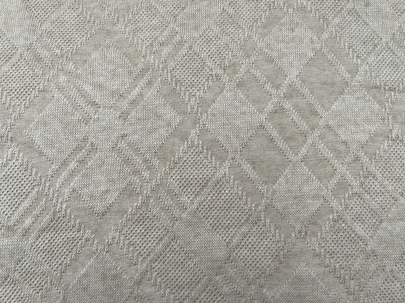 Reststück Jacquard Strick Natur Melange 60 cm x 140 cm Reststück Jacquard Strick Natur Melange 60 cm x 140 cm