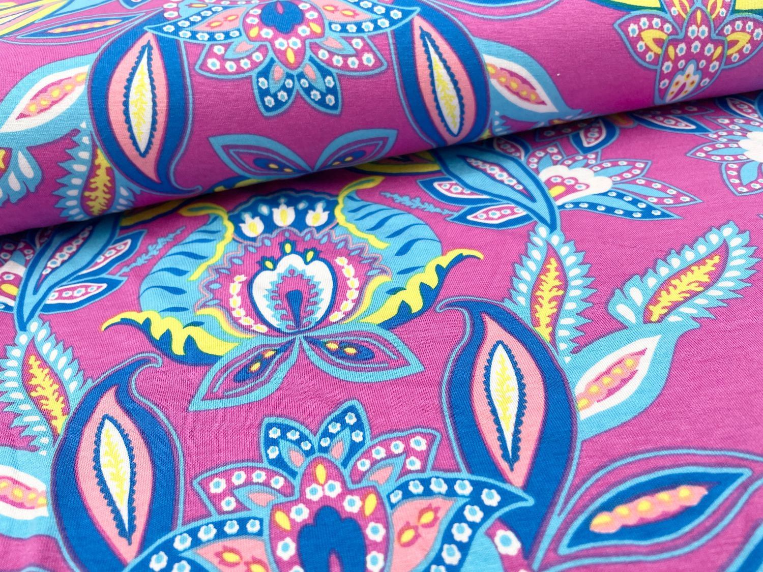 Viskose Jersey "Paisley" Pink
