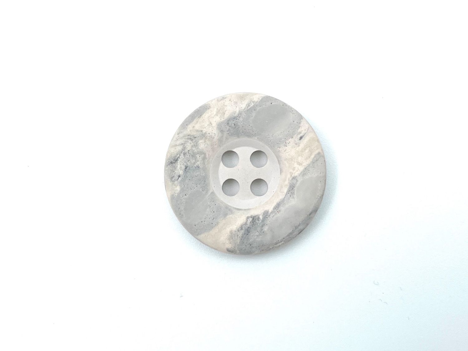 Vierloch Knopf Marmoriert Hellbeige 2,5 cm Durchmesser