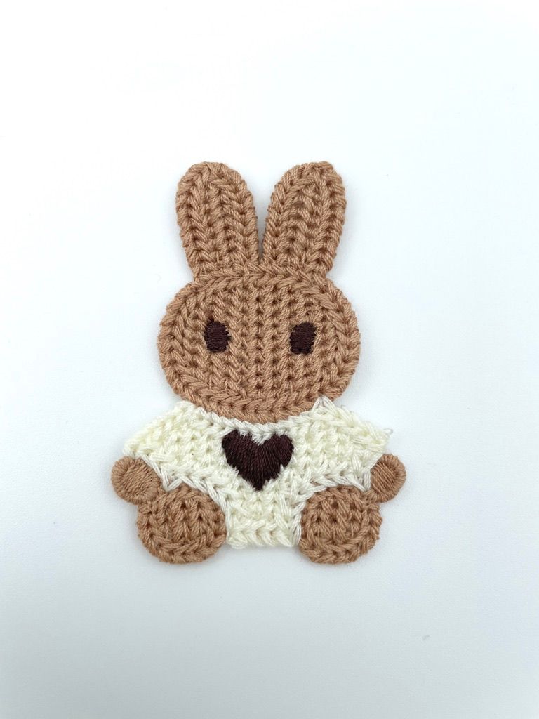 Aufnäher Hase Häkel Optik Braun